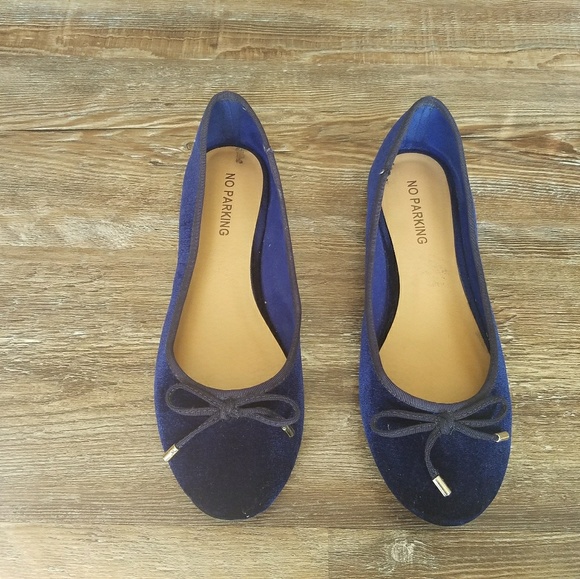 Flats - Picture 1 of 3